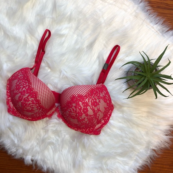 Victoria's Secret Other - Victoria’s Secret Push-Up Bra